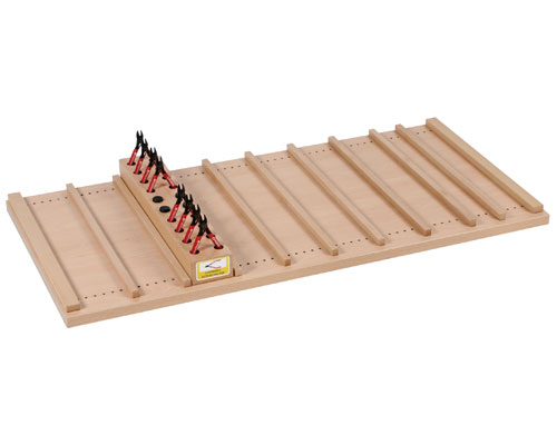 Distanzleiste L = 445 mm, Querschnitt 13 x 13 mm mit 2 Metall-Sicherungszapfen Ø 5 mm, verzinkt.