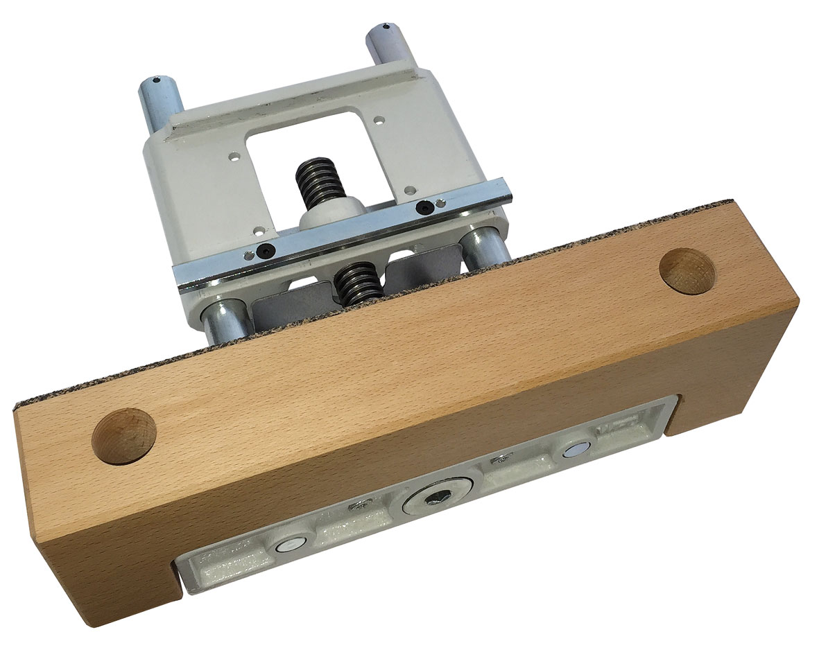 Spannzange abnehmbar, für Holzarbeiten. Backenbreite-/höhe: 340/110 mm,